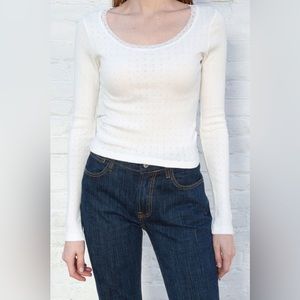 BRANDY MELVILLE LACE MCKENNA TOP